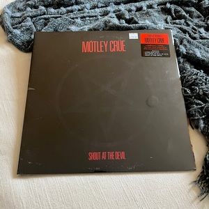 Motley Crue shout at the devil vinyl record